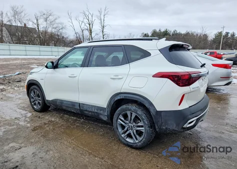 2021 Kia Seltos S z USA, uszkodzony, nr VIN KNDEUCAA1M7043536